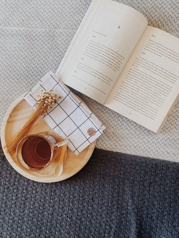 How to Plan a Restful Day Off at Home for Maximum Relaxation